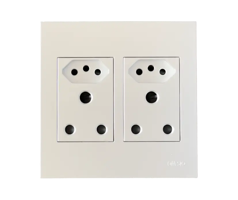 4 x 4 Unswitched Sockets