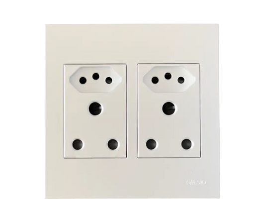 4 x 4 Unswitched Sockets