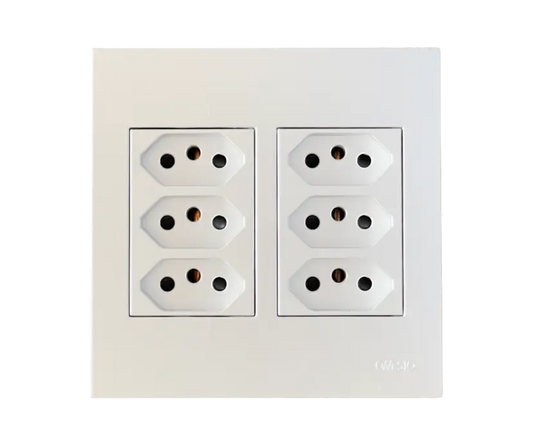 4 x 4 Unswitched Sockets