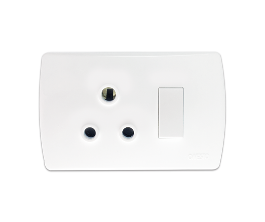 4X2 Single Switched Socket Outlet Horizontal White Econo